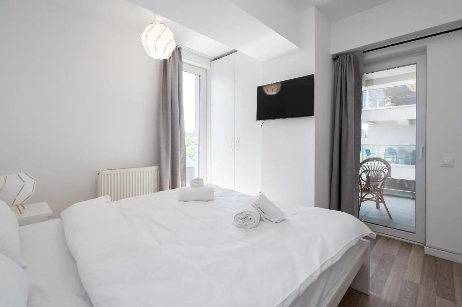 A Home Away - Politehnica Park location